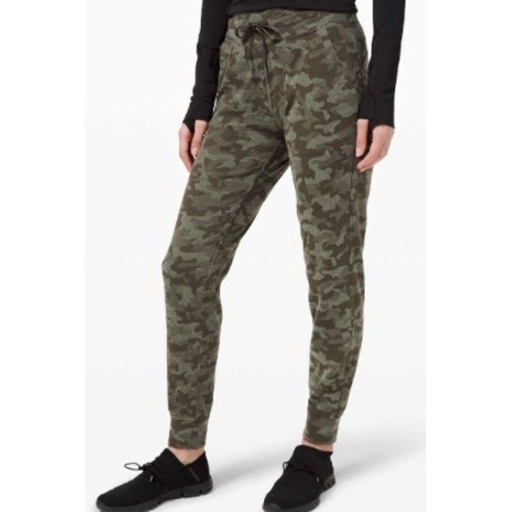 Lululemon Ready to Rulu Jogger Heritage Camo Dark Olive Green Twill size 4